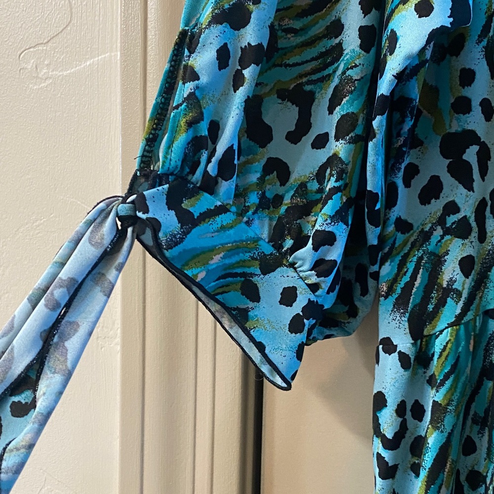 Blue-Green Animal Print Maxi Dress by - Picture 3 of 5